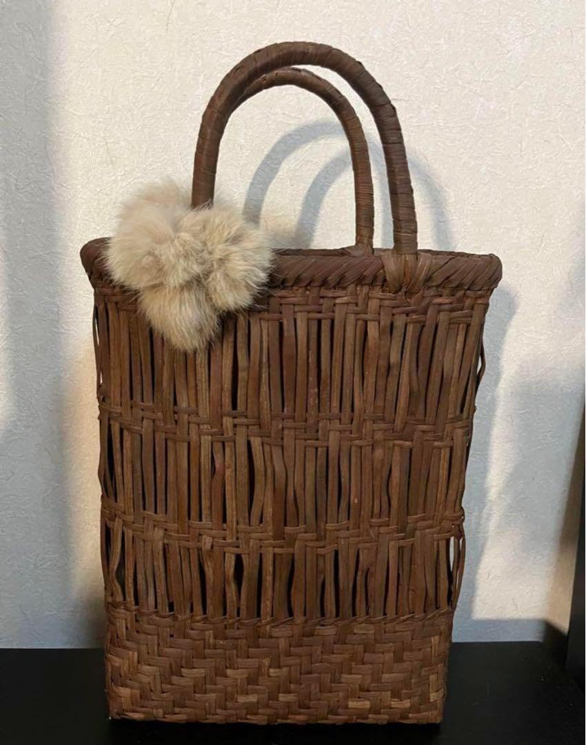 【早い勝ち！値下げ】☆山葡萄かごバック 色育つ手作りバック 早い勝ち！値下げ】☆山葡萄かごバック 色育つ手作りバック 早い